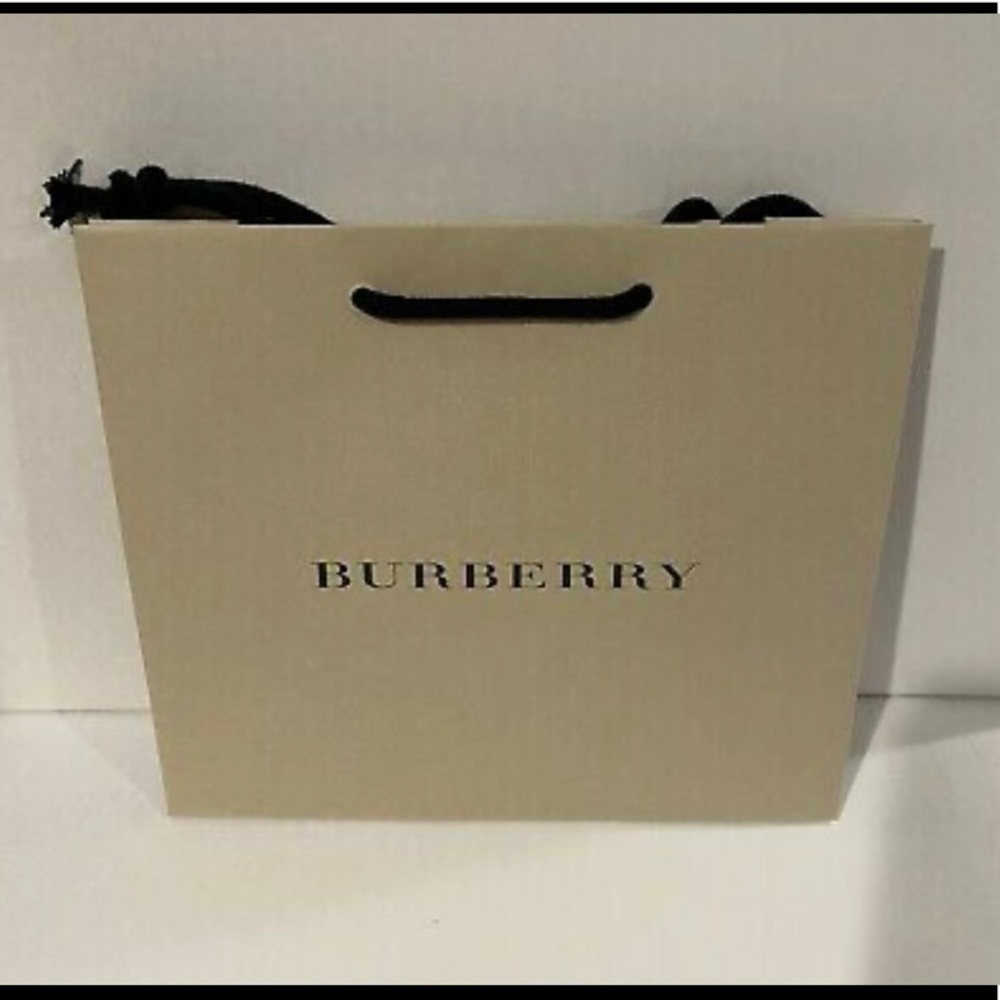 Burberry London Quilted Jacket - Picture 8 of 8